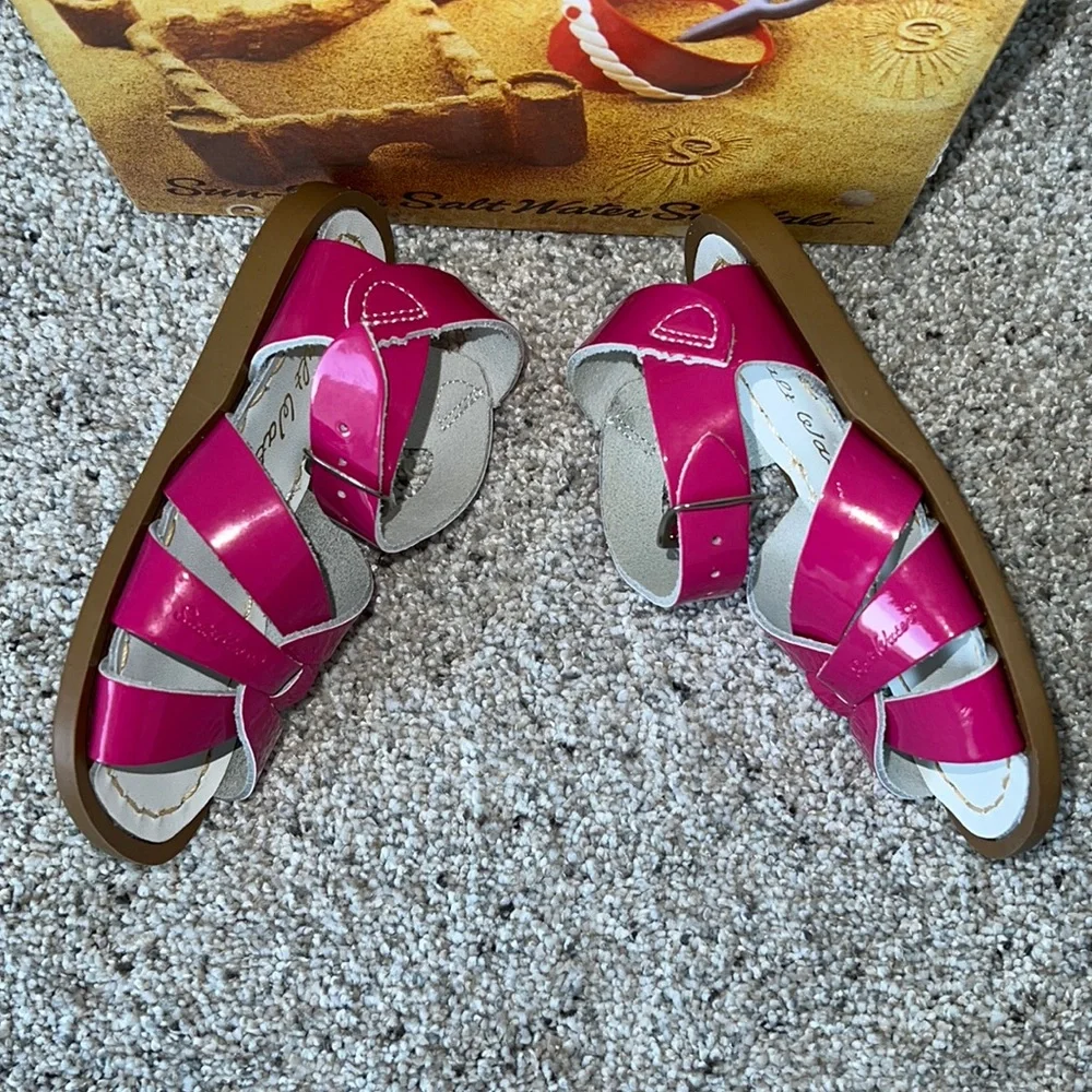 AUTH NIB Salt Water the Original Sandal Toddler Little Kids SHINY FUCHSIA